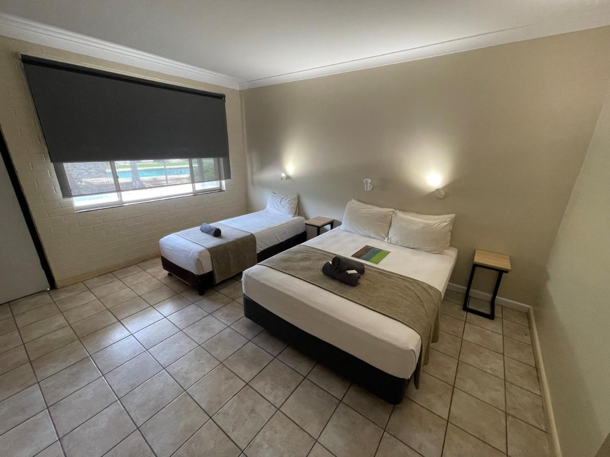 Pine Tree Motel แคทเทอรีน ภายนอก รูปภาพ