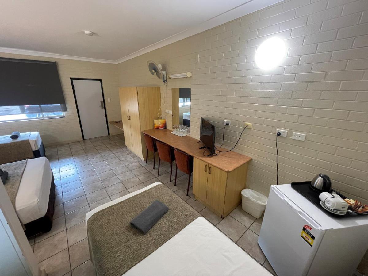 Pine Tree Motel แคทเทอรีน ภายนอก รูปภาพ