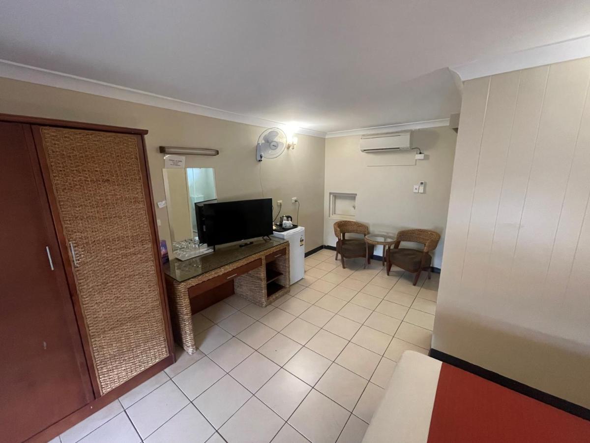 Pine Tree Motel แคทเทอรีน ภายนอก รูปภาพ
