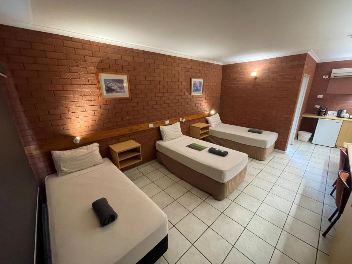 Pine Tree Motel แคทเทอรีน ภายนอก รูปภาพ