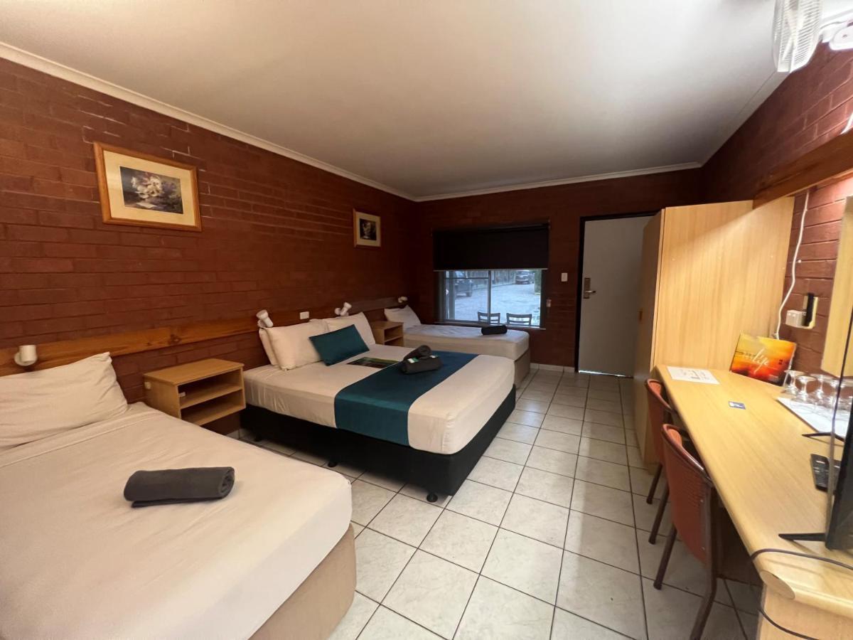 Pine Tree Motel แคทเทอรีน ภายนอก รูปภาพ