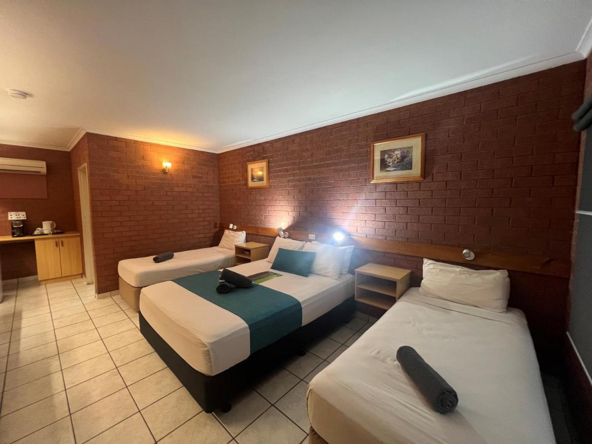 Pine Tree Motel แคทเทอรีน ภายนอก รูปภาพ