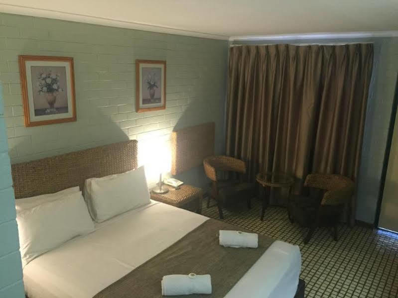 Pine Tree Motel แคทเทอรีน ภายนอก รูปภาพ