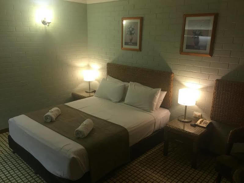 Pine Tree Motel แคทเทอรีน ภายนอก รูปภาพ